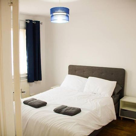فيلا House In Colnbrook Near Windsor & Heathrow المظهر الخارجي الصورة