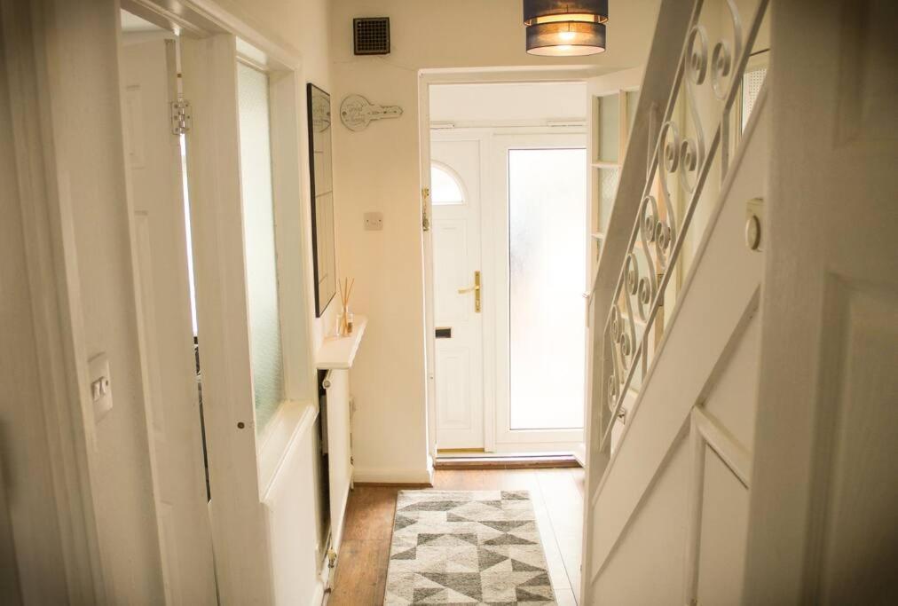 فيلا House In Colnbrook Near Windsor & Heathrow المظهر الخارجي الصورة
